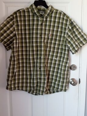 Carhartt Men's Green Plaid Short Sleeve Button-Down Shirt